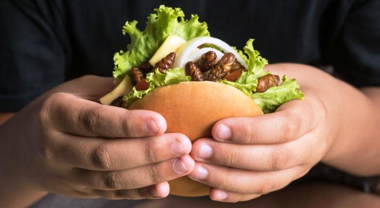 Το αμφισβητούμενο σνακ που ωφελεί καρδιά, έντερο και βάρος