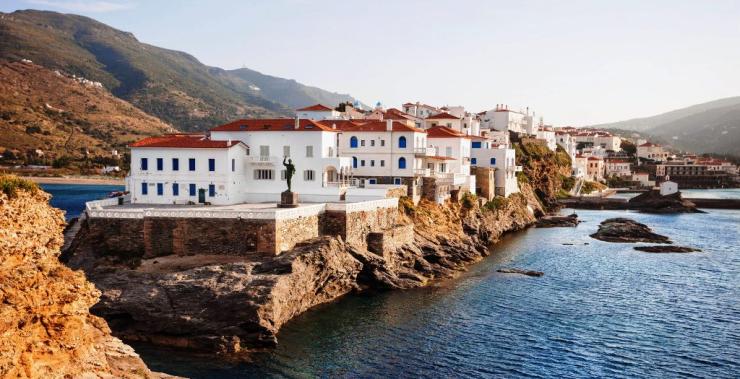 Το νησί των Κυκλάδων που αποθεώνει το Lonely Planet