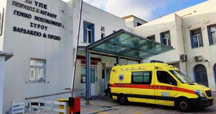 Σύρος: Σε κρίσιμη κατάσταση στο νοσοκομείο ο Συριανός ζωγράφος Μιχάλης Μακρουλάκης