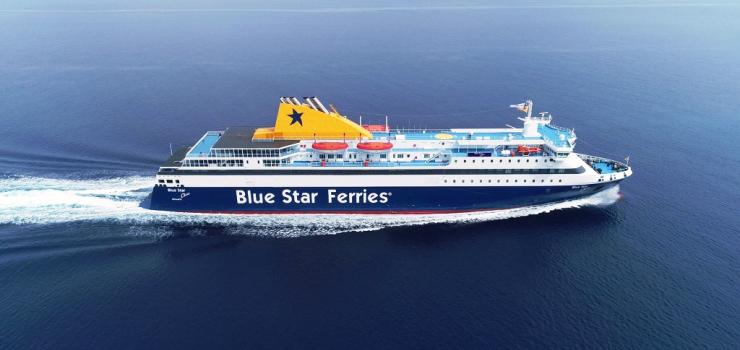 Σαντορίνη: Τραυματισμός επιβάτιδας στο Blue Star Chios