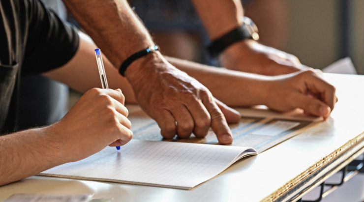 Πανελλαδικές: Λήγει την Παρασκευή η προθεσμία για τις αιτήσεις των πρωτοετών επιτυχόντων