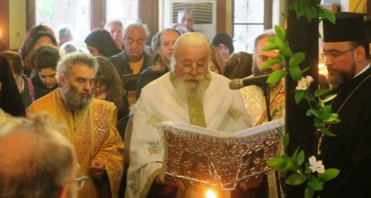 Σύρος: Εκοιμήθη ο ιερέας του Αγ. Κωνσταντίνου, Ευάγγελος Σίμος