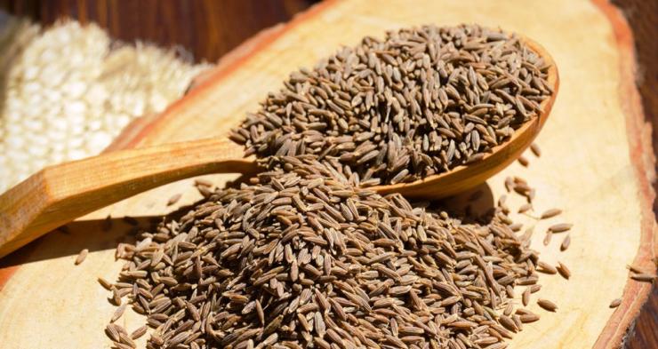 Το θεραπευτικό μπαχαρικό που αδυνατίζει και ρίχνει τη χοληστερόλη