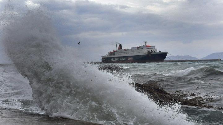 Λιμεναρχείο Σύρου: Λήψη αυξημένων μέτρων λόγω αναγγελίας θυελλωδών ανέμων