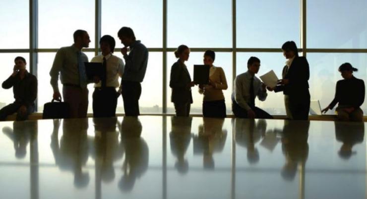 Στα «σκαριά» μείωση εισφορών υγείας για ασφαλισμένους και εργοδότες