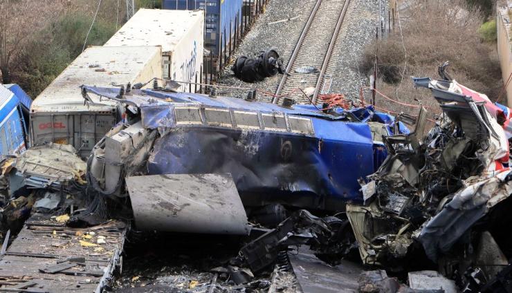 Τέμπη: Στη Βουλή νέα δικογραφία κατά Καραμανλή - Παπαδόπουλου για παράβαση καθήκοντος