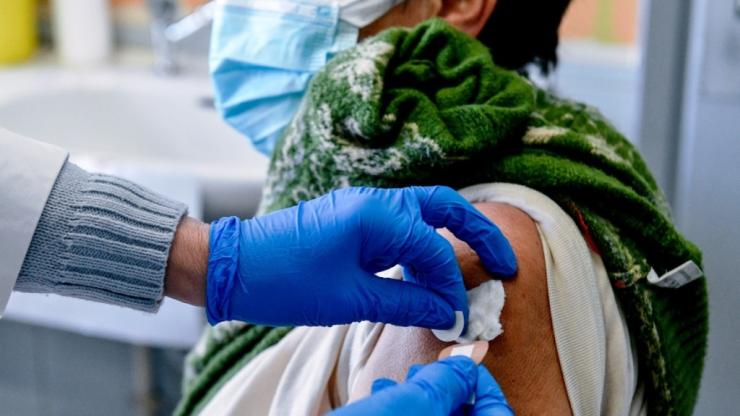 Εμβολιασμός έναντι της COVID-19 και στα φαρμακεία