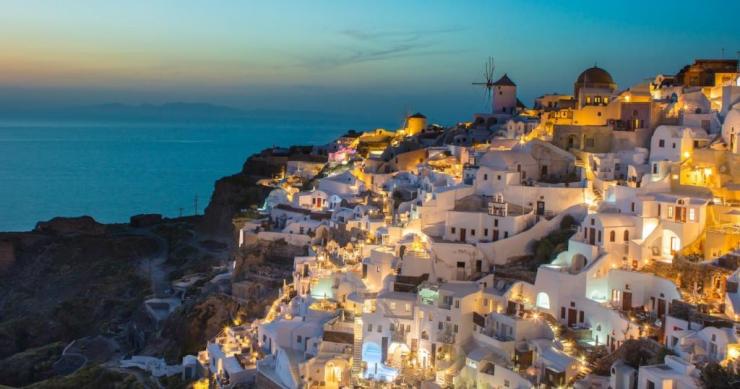 Σαντορίνη: Σύλληψη 23χρονου για ασελγείς πράξεις σε ξενοδοχείο