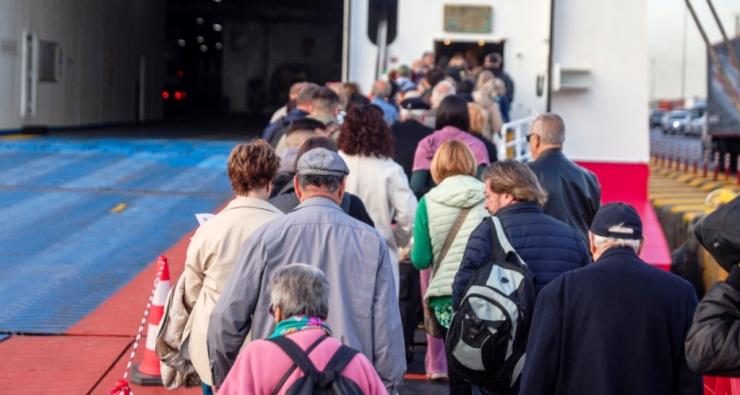 Κανονικά διεξάγονται τα δρομολόγια των πλοίων από Πειραιά, Ραφήνα και Λαύριο