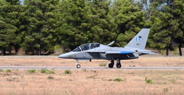 Τανάγρα: Συνελήφθησαν 4 Ασιάτες που φωτογράφιζαν μαχητικά Rafale και εγκαταστάσεις