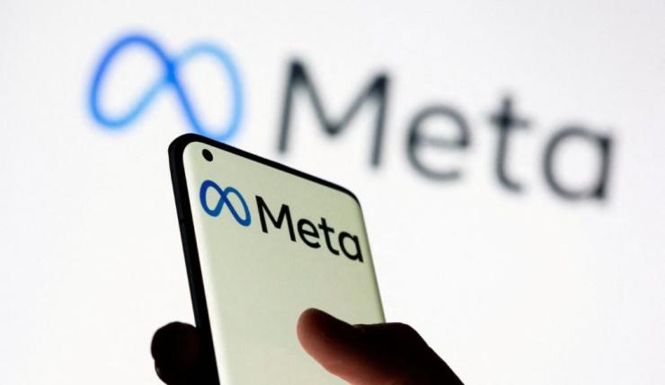 Ευρωβαρόμετρο 2025: Πρωταθλήτρια η Ελλάδα στη χρήση Facebook