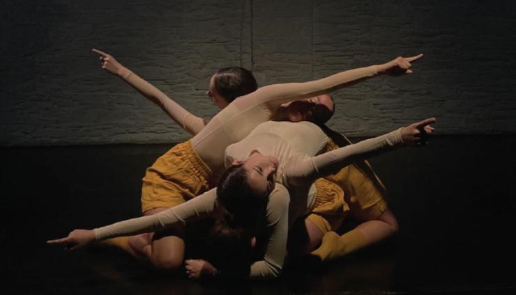 Η Σύρος εκπροσωπεί την Ελλάδα στη Βομβάη