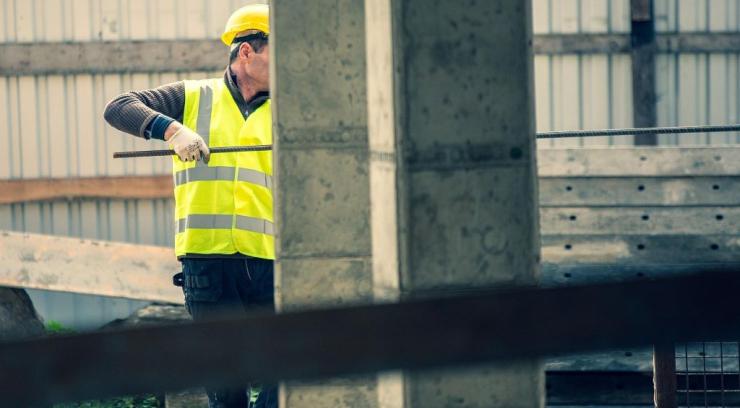 Οικοδομή: Ακριβαίνουν οι κατασκευές μετά τις συνεχείς ανατιμήσεις σε βασικά υλικά