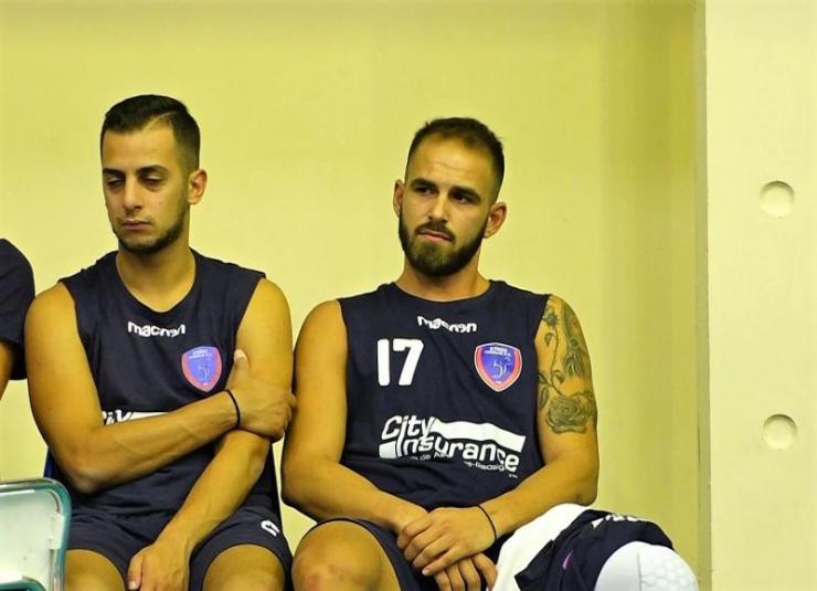 Είναι σε καλή κατάσταση και το...δείχνουν 