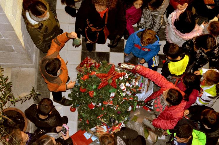 «Όλο το νησί μια γιορτή»