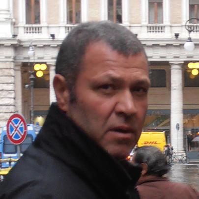 Ο Βαζαίος Πετρόπουλος, από την Πάρο, υποψήφιος δίπλα στον Γιώργο Χατζημάρκο