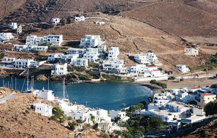 «Προμήθεια και τοποθέτηση πλωτής προβλήτας στο λ. Μέριχα Ν. Κύθνου»