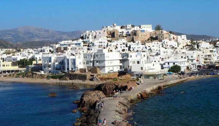 Αντικατάσταση τμήματος παλαιού αγωγού αποχέτευσης στην περιοχή Αι Γιάννη Χώρας της Δ.Κ. Νάξου 