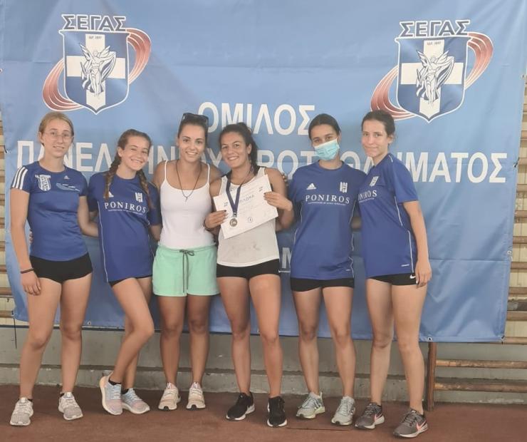 Μετάλλιο για την Πόπη Ελαμπάν του Α.Ο. Μυκόνου 