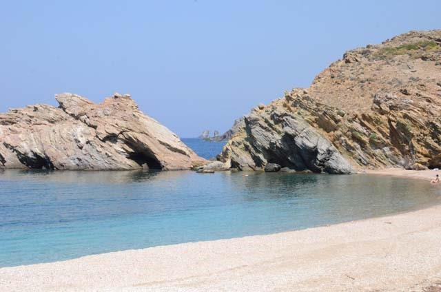 Στην Άνδρο, η Βόρη αλλάζει όψη