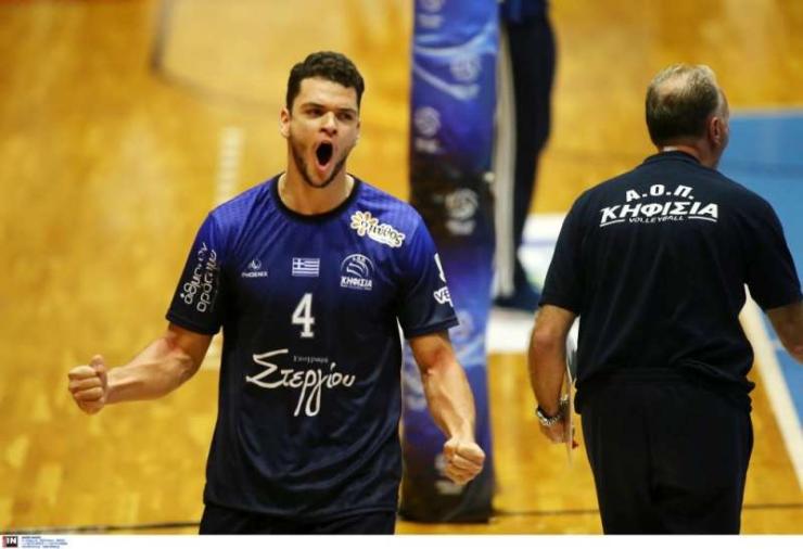 Παρέμεινε στην Κηφισιά ο Φροίξος Κωτσάκης 