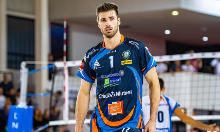 Εντυπωσιακές κινήσεις από Φοίνικα ONEX 