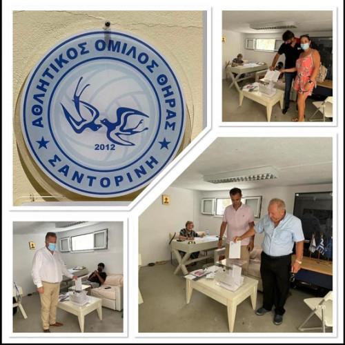 Παρέμεινε στον προεδρικό θώκο του Α.Ο. Θήρας ο Γιώργος Σκοπελίτης 