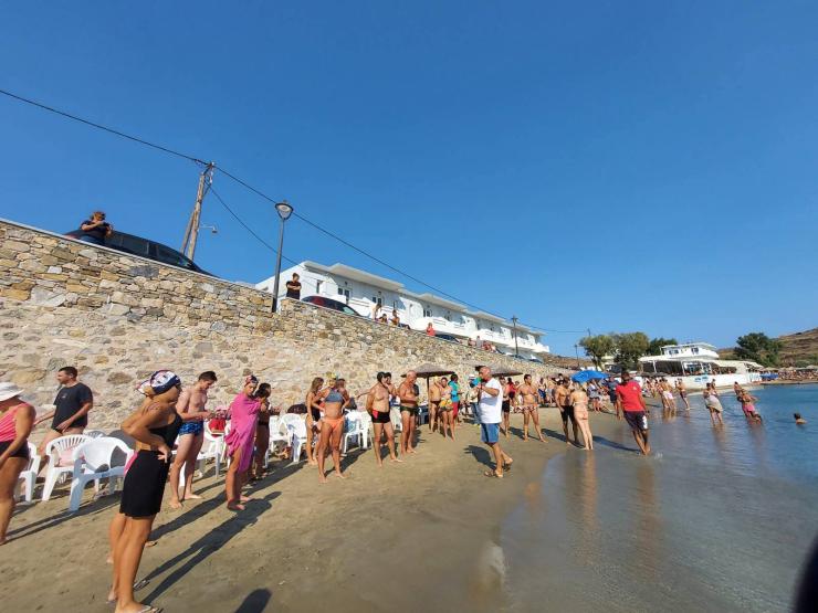 Στον όρμο της Βάρης ο αγώνας κολύμβησης 