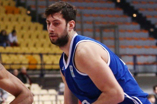 Ένας γίγαντας για τον Άρη Σύρου 