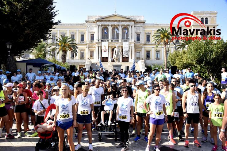 Πάνω από 500 αθλητές έτρεξαν στους δρόμους της Ερμούπολης 