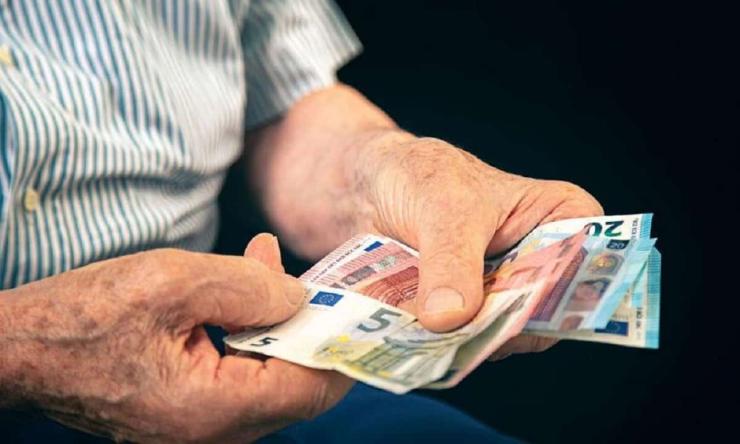 Συντάξεις χηρείας: Τι αλλάζει στις πληρωμές