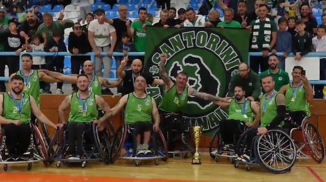 Σήκωσε το κύπελλο στη Σαντορίνη ο Παναθηναϊκός 