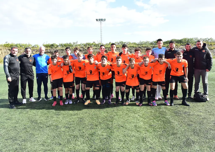 Με νίκη έκλεισε τους αγώνες της η Κ14 της ΕΠΣ Κυκλάδων 