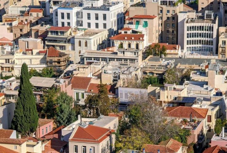 Τα έσοδα από τις βραχυχρόνιες μισθώσεις μπορούν να γίνουν κατοικίες: Πόσα σπίτια «κατασκευάζονται» για νέους και οικογένειες
