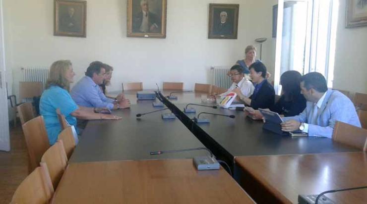 Η Οικονομική και Εμπορική Σύμβουλος του Πρέσβη της ΛΔ της Κίνας στην Άνδρο