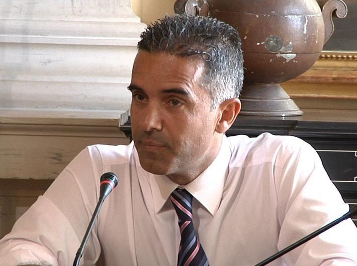 Γ. Μαραγκός: "Ο ρόλος της αξιωματικής αντιπολίτευσης περιορίζεται στον ρόλο Ωραίας Κοιμωμένης"