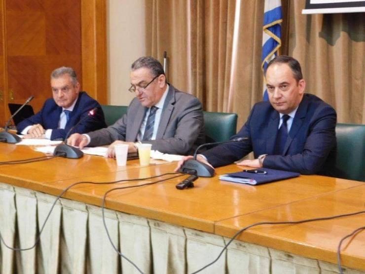 Η ακτοπλοΐα στο επίκεντρο