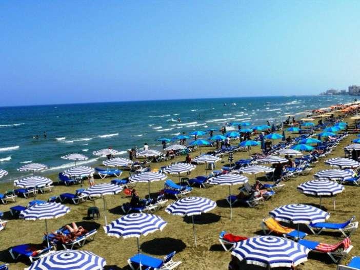 Να δοθεί τέλος στις παρανομίες κατά την εκμετάλλευση παραλιών 