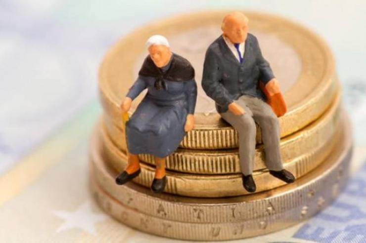 Νομοθετική ρύθμιση για τον φόρο στα αναδρομικά ποσά συντάξεων