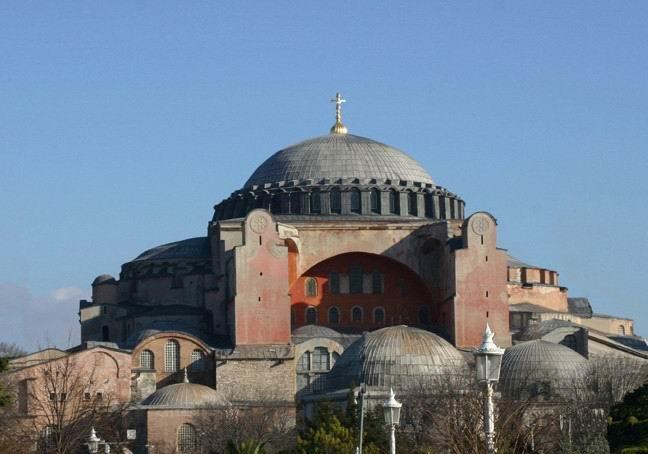 Στην UNESCO για την προστασία του μνημείου της Αγ. Σοφίας