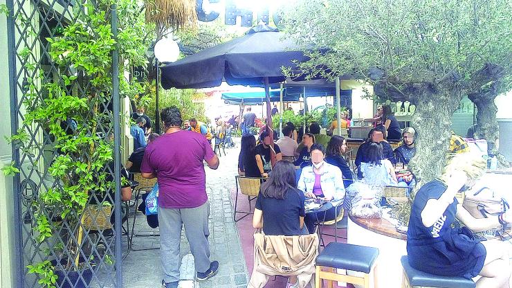 Αισθητή η κρίση στην εστίαση