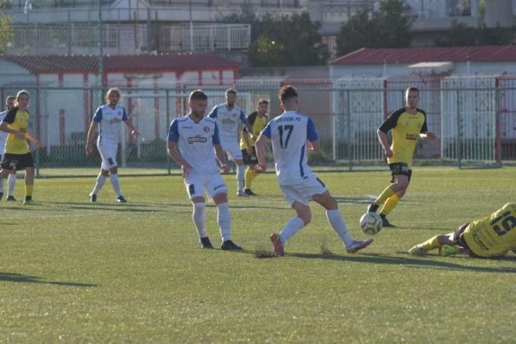 Έχασε έδαφος το συγκρότημα της Σαντορίνης 