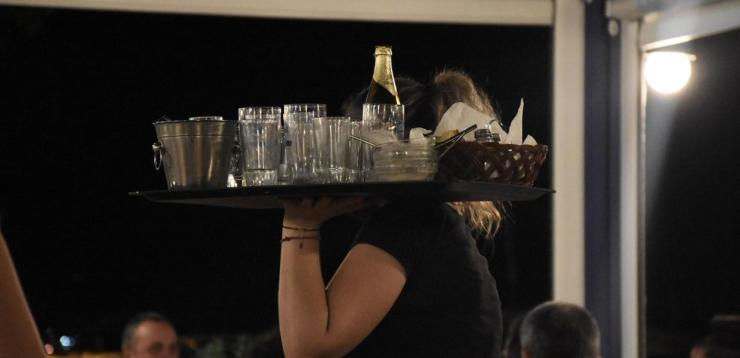 Υποχρεωτική η προσθήκη στην κλαδική ΣΣΕ επισιτισμού