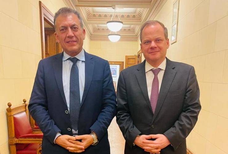 Ο Γ. Βρούτσης για την επέκταση και βελτίωση του αερολιμένα Νάξου