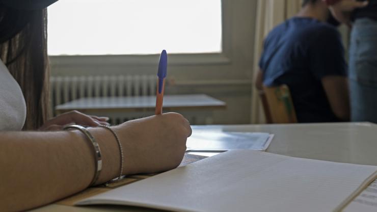 Δωρεάν τηλεφωνική υποστήριξη για τους υποψηφίους των Πανελληνίων 2026