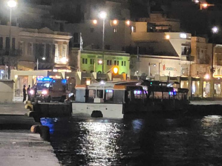 Σύρος: Μεταφορά δύο ασθενών από κρουαζιερόπλοιο με προορισμό το Κουσάντασι