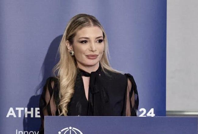 "Ανυπέρβλητος εγωισμός και πολιτικά συμφέροντα"