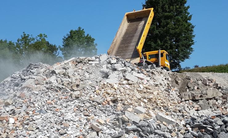 "Όχι" σε ιδιωτικό χώρο επεξεργασίας αποβλήτων