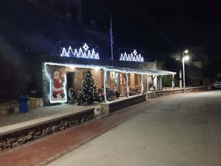 Παραδοσιακή φάτνη από τον ΝΟΠΟΚ στο Κίνι