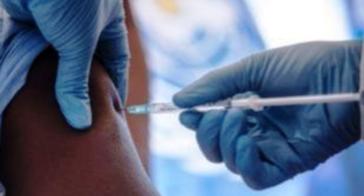 Εμβόλια ενηλίκων: Γιατί η προστασία δεν σταματά στην παιδική ηλικία